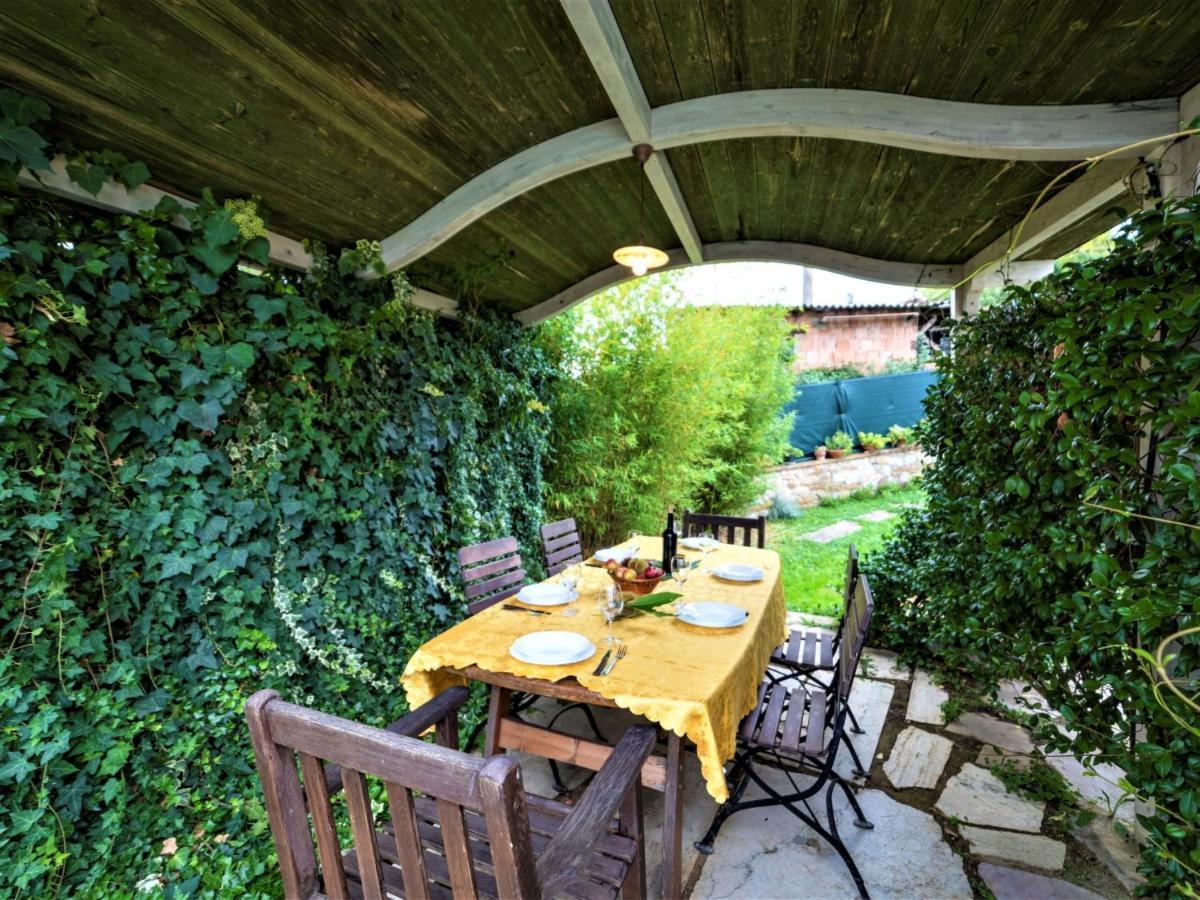 Holiday Home Rustico Cavernoso By Interhome Колле-ді-Валь-д'Ельса Екстер'єр фото